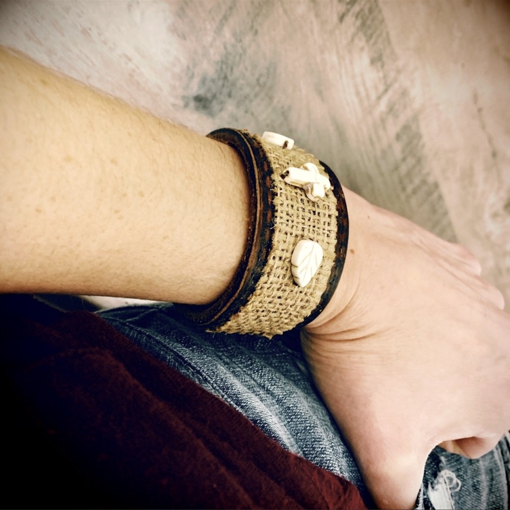 UPCYCLED!!♻️ Brown Leather Burlap Cross Leaves Beaded Cuff Bracelet